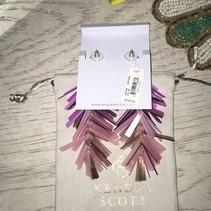 Kendra Scott Jewelry - NWT Kendra Scott Justyne earrings Kendra Scott Jewelry - NWT Kendra Scott Justyne earrings